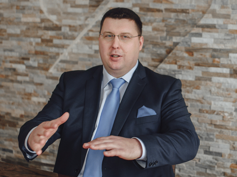 MICHAŁ KALINOWSKI – PIĘKNI DWUDZIESTOLETNI