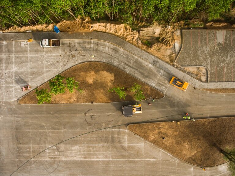 KOLEJNA INWESTYCJA CEMEX INFRASTRUKTURA Z BETONU WAŁOWEGO