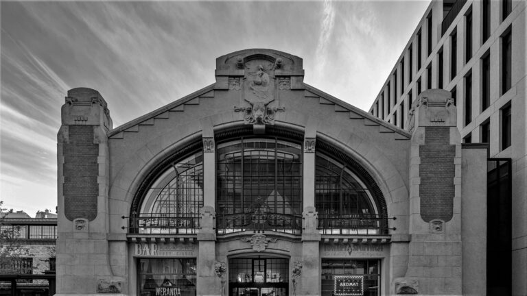 WARSZAWSKIE KOSZYKI W BUILDER EXCLUSIVE