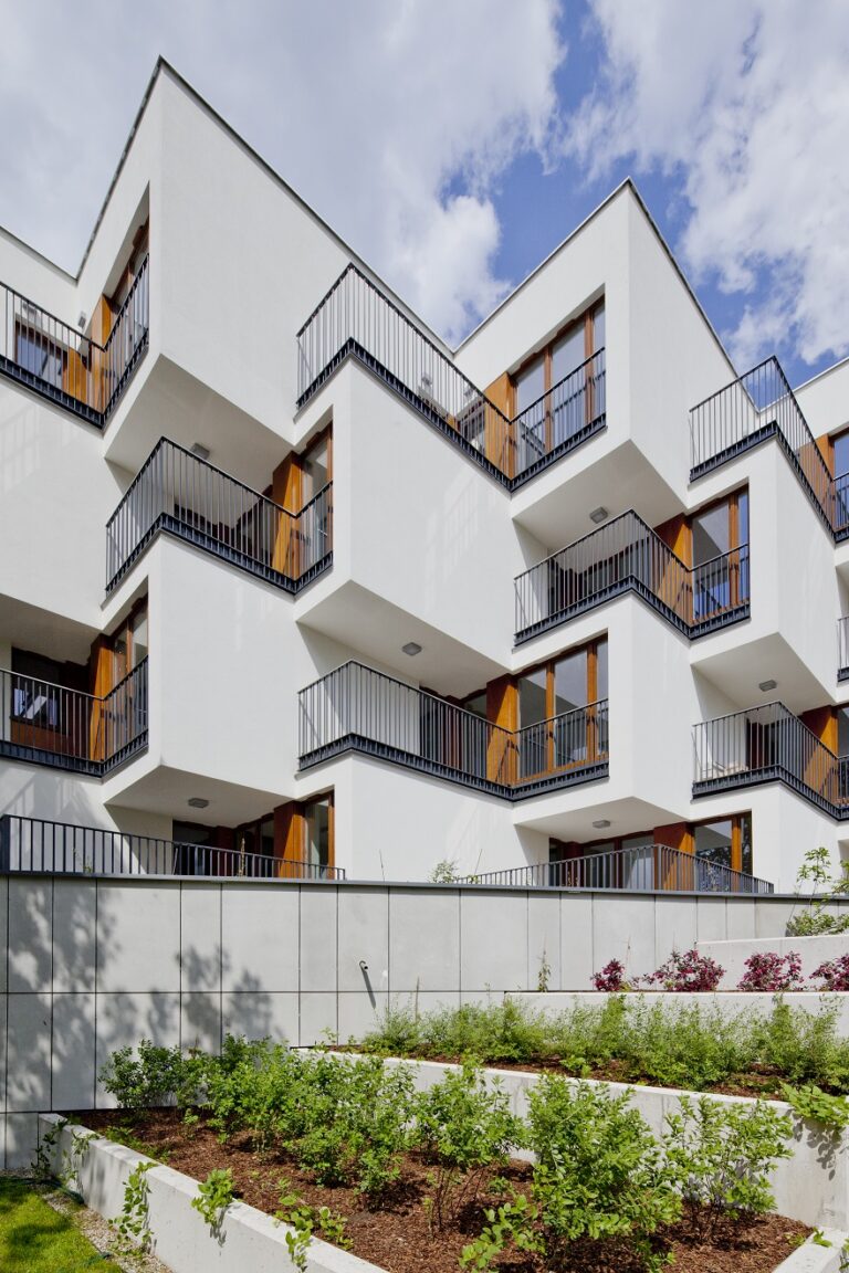 HRA ARCHITEKCI – W. HERMANOWICZ, S. REWSKI, B. HERMANOWICZ