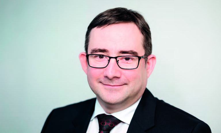 FUNDAMENTAL GROUP ZAUWAŻYŁ NISZĘ