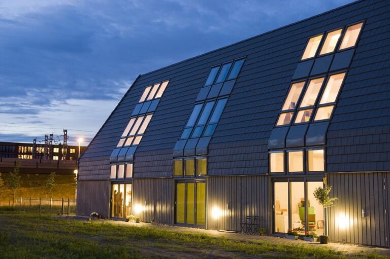 OKNA DACHOWE FAKRO HOTELACH ŚWIATA