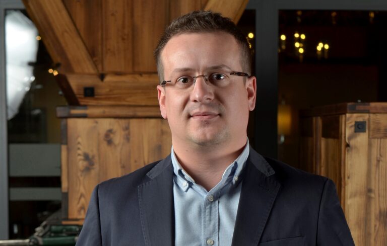 KRZYSZTOF GRODZKI – PRZYSZŁOŚĆ JEST TERAZ