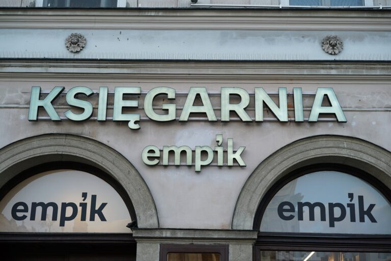 EMPIK WRACA NA KRAKOWSKI RYNEK