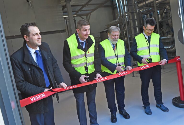 KIERUNEK EKOLOGIA – INWESTYCJA W NAMYSŁOWSKIEJ FABRYCE VELUX