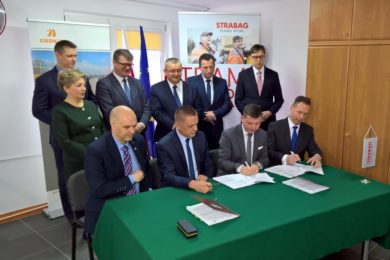 Podpisanie_umowy_S7