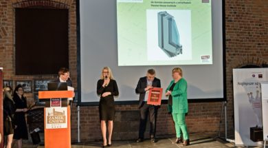 aveex_bandera_for_Aluprof_laureatem_programu_Innowacyjne_Rozwiązania_Branzy_Stolarki_2018_v3