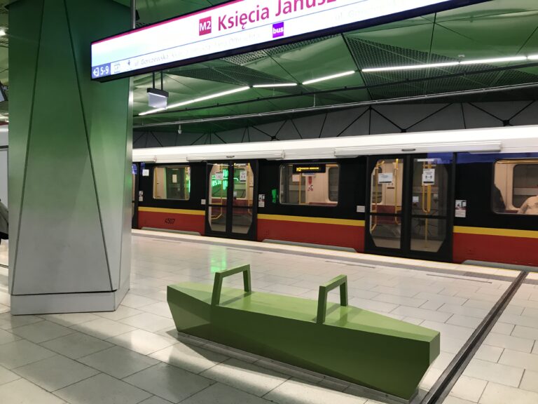 Metro w stylu Woli