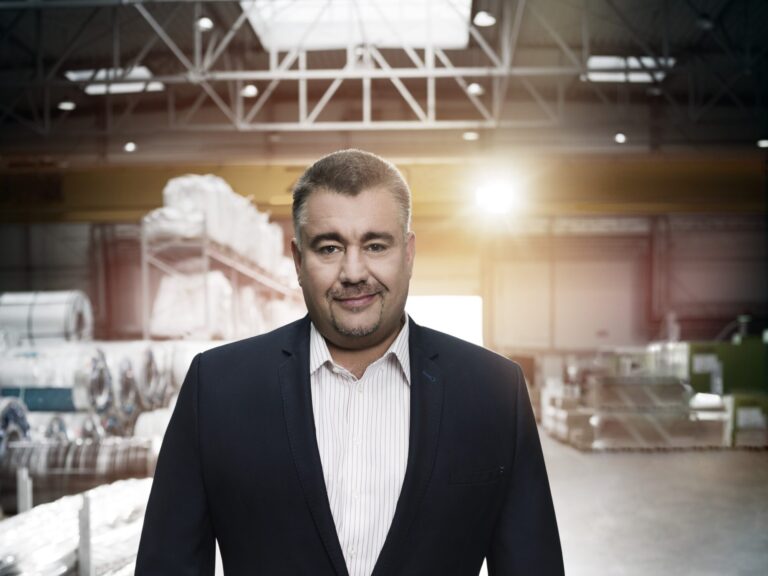 MIAŻDŻĄCA PRZEWAGA TECHNOLOGICZNA