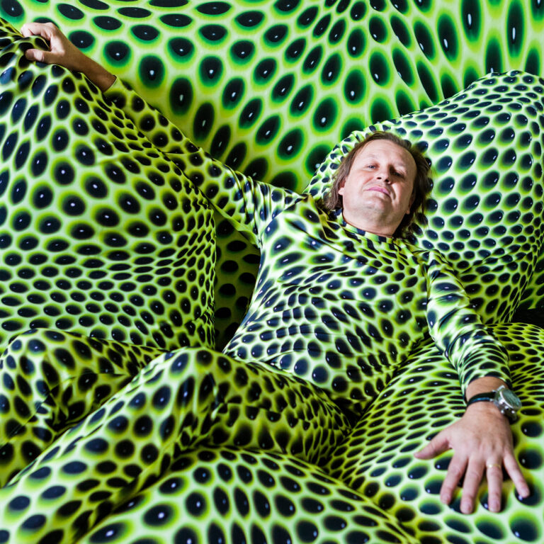 MASSIVE DESIGN PRZEMYSŁAW MAC STOPA