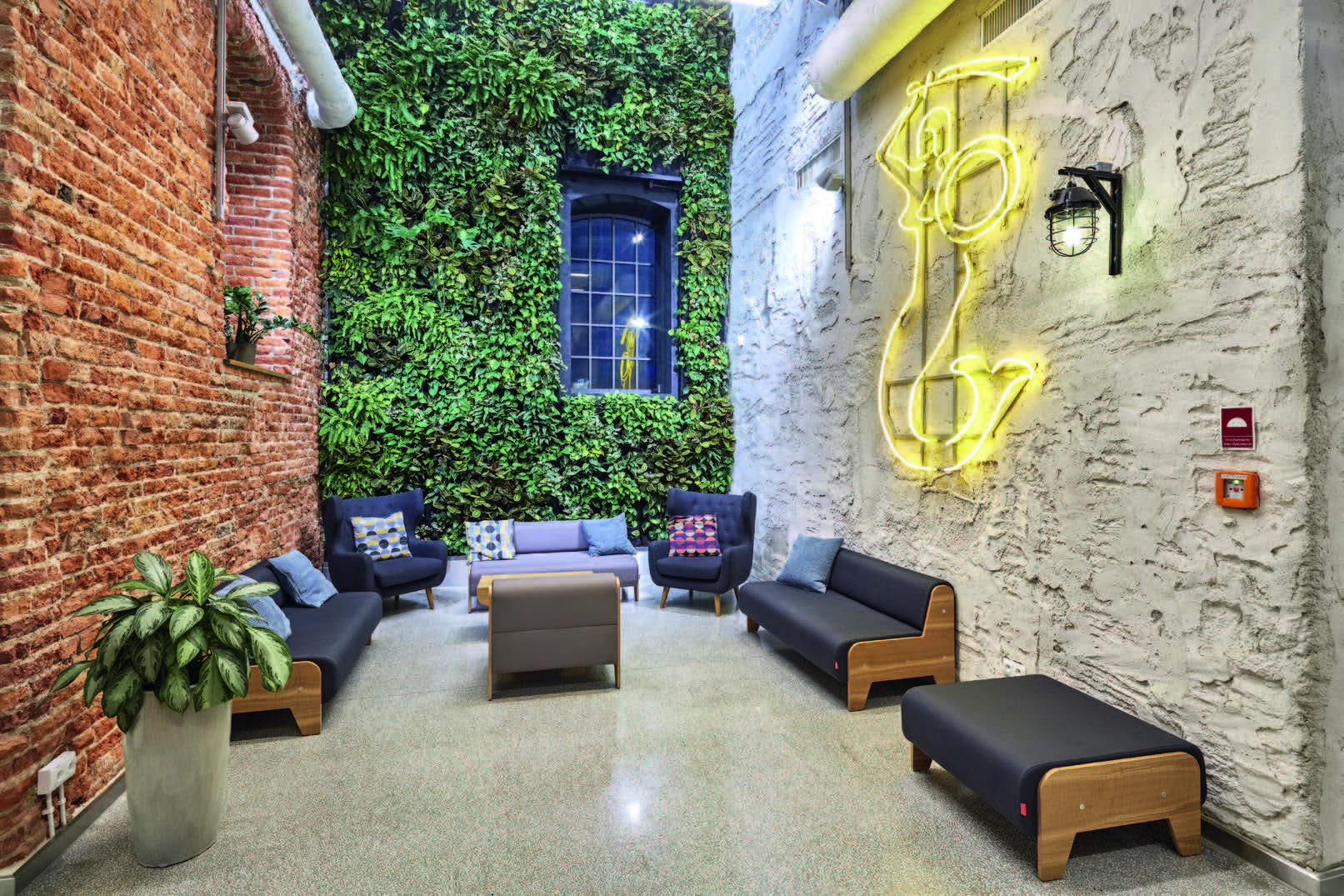 Obrazek posiada pusty atrybut alt; plik o nazwie BUILDER-07-3-1024x682.jpg