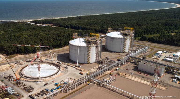 CEMEX jest głównym dostawcą betonu na potrzeby inwestycji związanej z rozbudową Terminalu LNG w Świnoujściu.