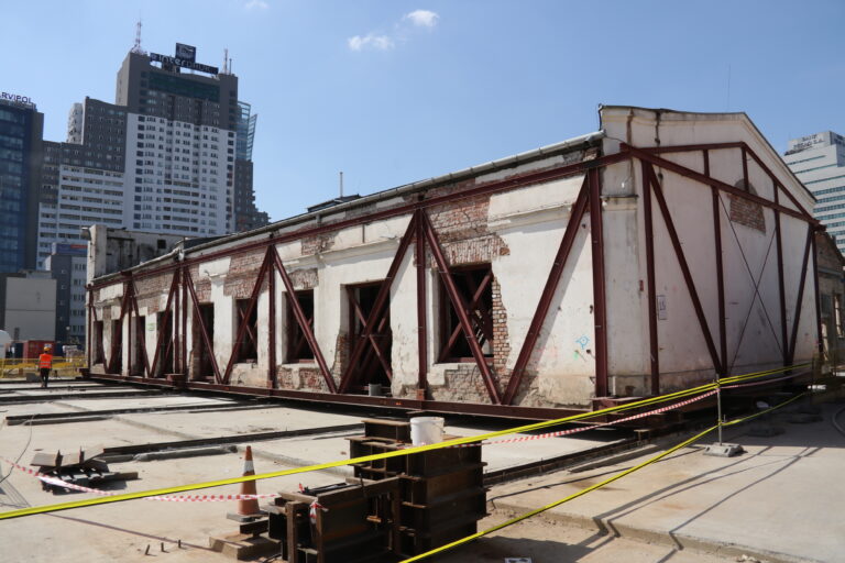 3 CENTYMETRY NA MINUTĘ