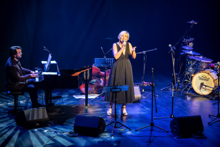Pierwsza w Polsce sala teatralno-widowiskowa z technologią dźwięku immersyjnego L-Acoustics L-ISA Immersive Hyperreal Sound