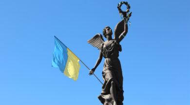 the independence monument in Kharkov, Ukraine