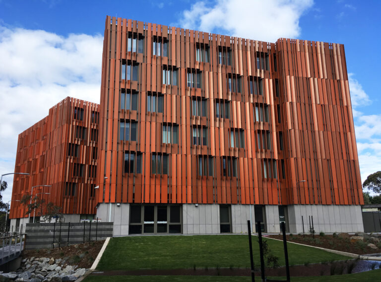 GILLIES HALL – DROGOWSKAZ PRZYSZŁOŚCI