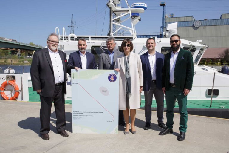 Umowa na Tor Wodny podpisana!