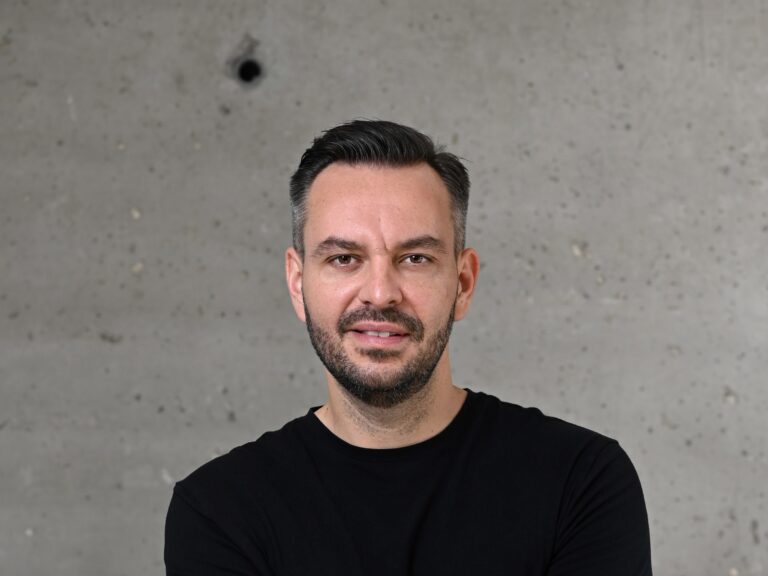 PROFILE – MACIEJ FRANTA