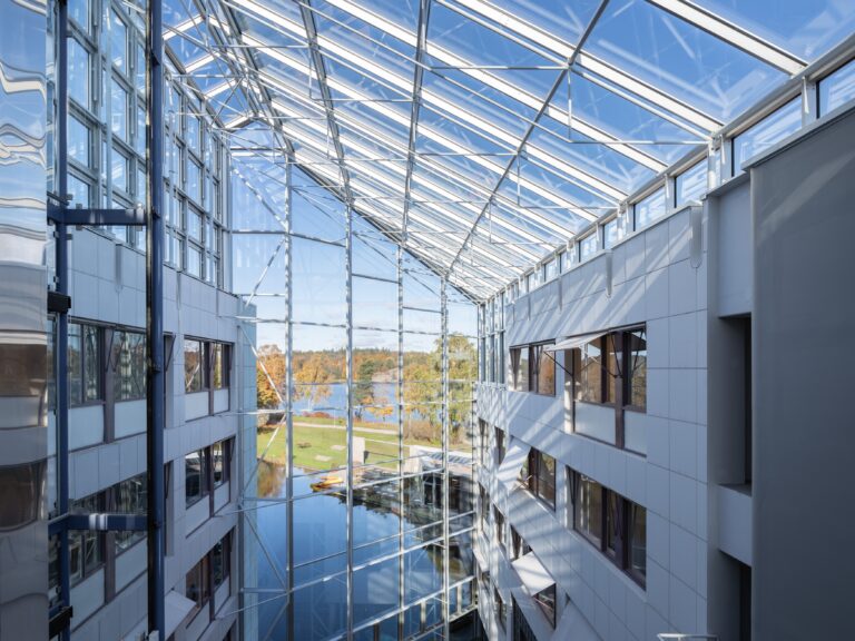 Przeszklenia ORAÉ® w służbie środowisku naturalnemu