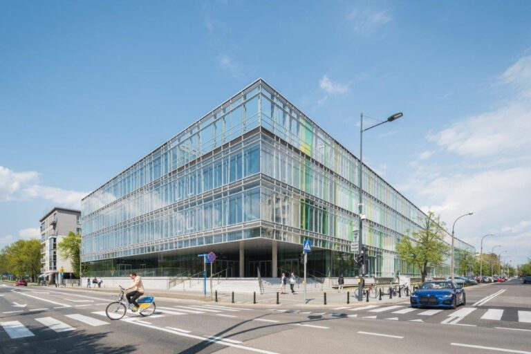 PER ASPERA AD ASTRA NA WARSZAWSKIM POWIŚLU