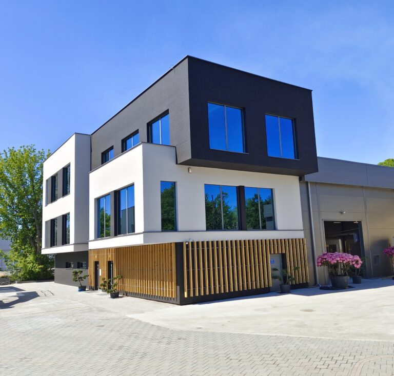 NOWOCZESNE MODUŁOWE BUDOWNICTWO DREWNIANE – PRZYKŁAD ZRÓWNOWAŻONEGO ROZWOJU