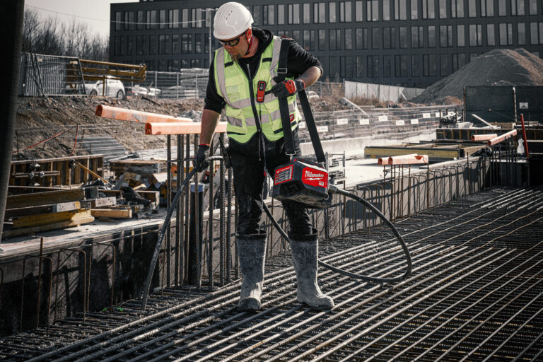 BEZPIECZNE PRACE BUDOWLANE Z ELEKTRONARZĘDZIAMI MILWAUKEE®