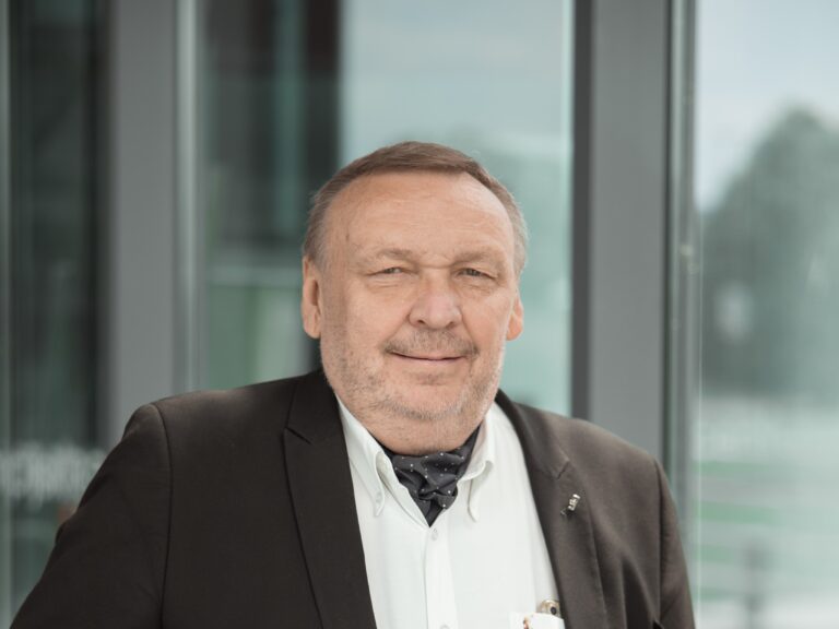 ARCHIZOOM – JERZY GROCHULSKI, Wydział Architektury Politechniki Warszawskiej, Wiceprezes SARP