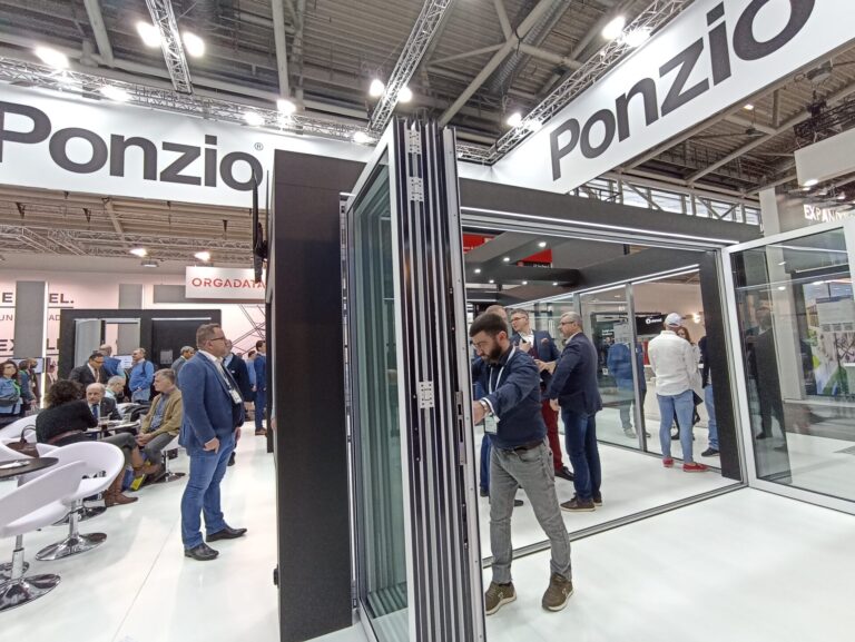 MOCNE ŚWIATŁO NA ALUMINIUM