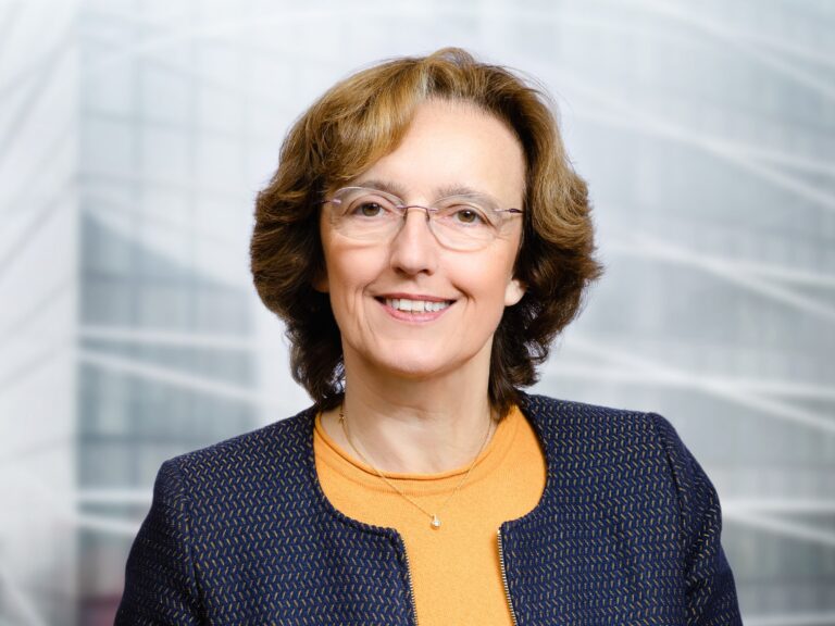 BUILDER ZOOM – CLAIRE PEDINI, STARSZA WICEPREZES SAINT-GOBAIN DS. HR/CSR