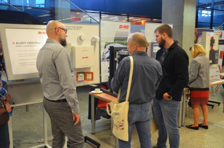 Statuetka FIRE PRODUCT AWARD 2023 dla produktu D+H Polska