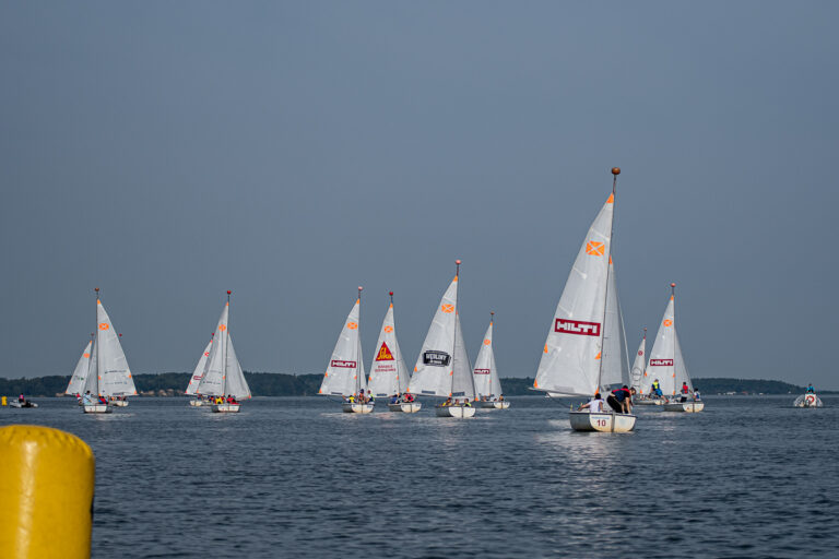 Mostowcy łapią wiatr w żagle