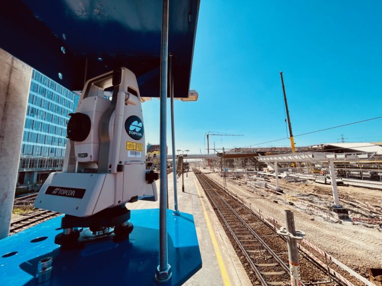 MONITORUJEMY ZACHODNIĄ