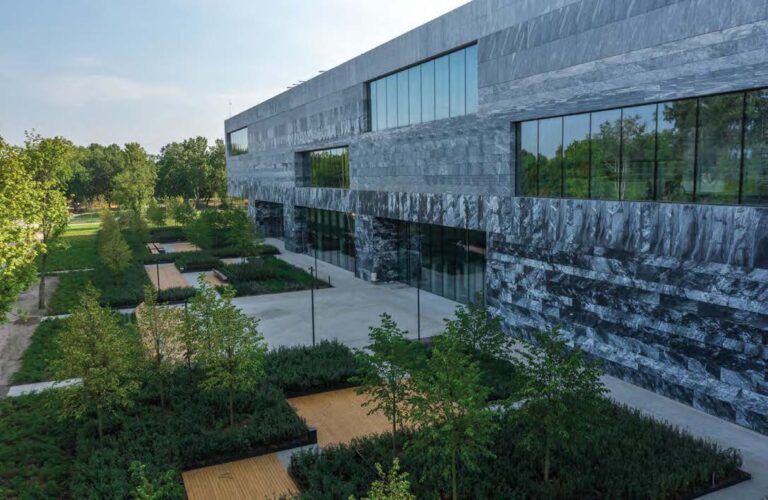 MUZEUM, KTÓRE ZMIENIA PERCEPCJĘ