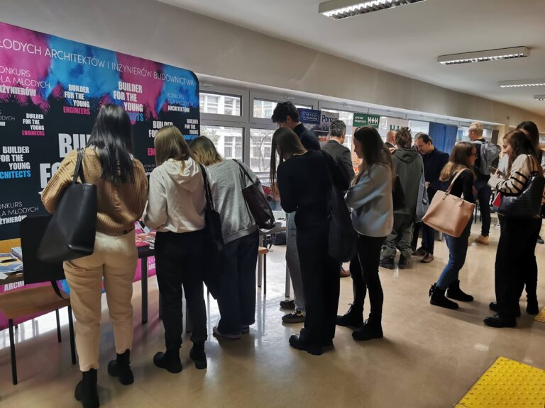 EDUKOWANIE,TOWARZYSZENIE, WSPIERANIE