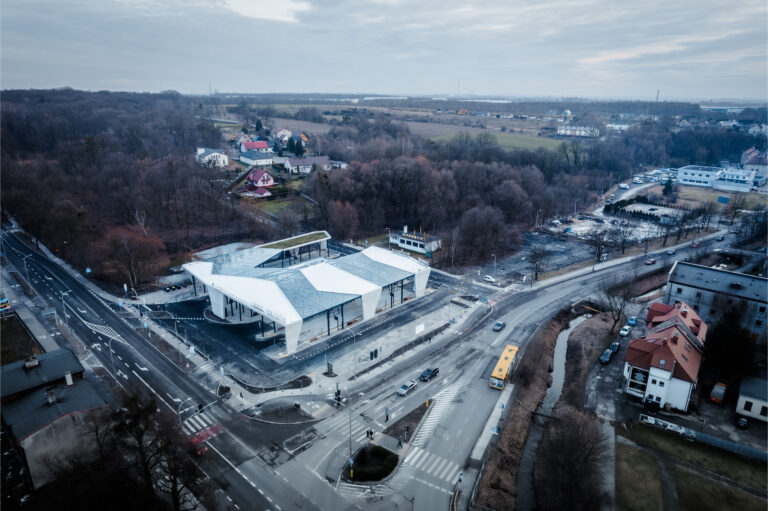 ​Nowe Centra Przesiadkowe w Zabrzu zostały otwarte!