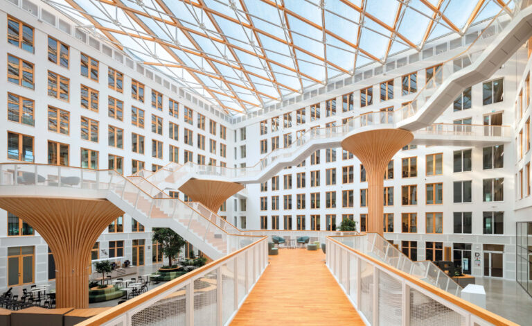 SZACOWANIE ŚLADU WĘGLOWEGO JAKO NARZĘDZIE DEKARBONIZACJI BUDOWNICTWA