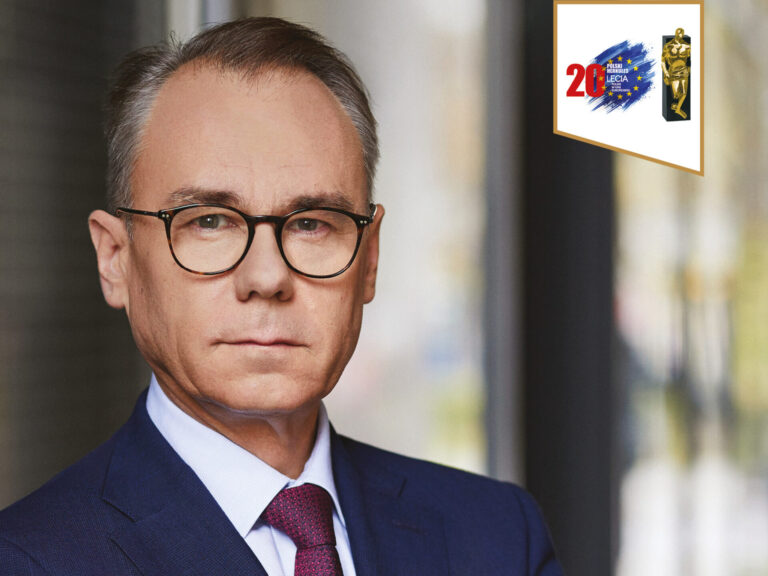 PIOTR DRZEWOWSKI