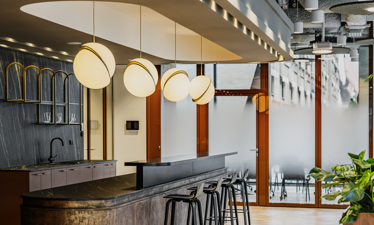 Nowe centrum konferencyjne i strefa lounge w budynku Q22