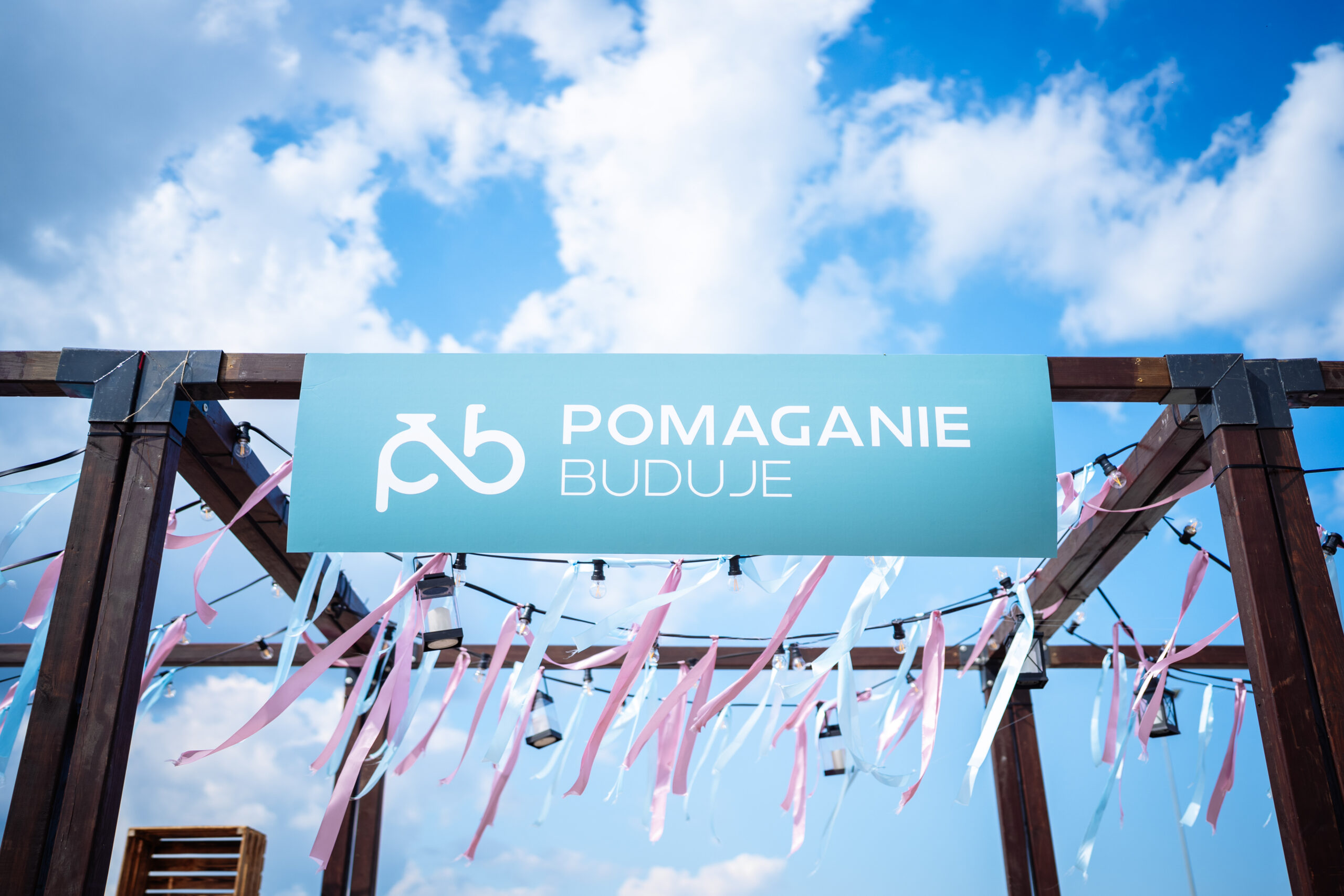 II edycja Pomaganie Buduje. 48h. Ponad 2,5 mln złotych dla dzieci z terenów dotkniętych powodzią
