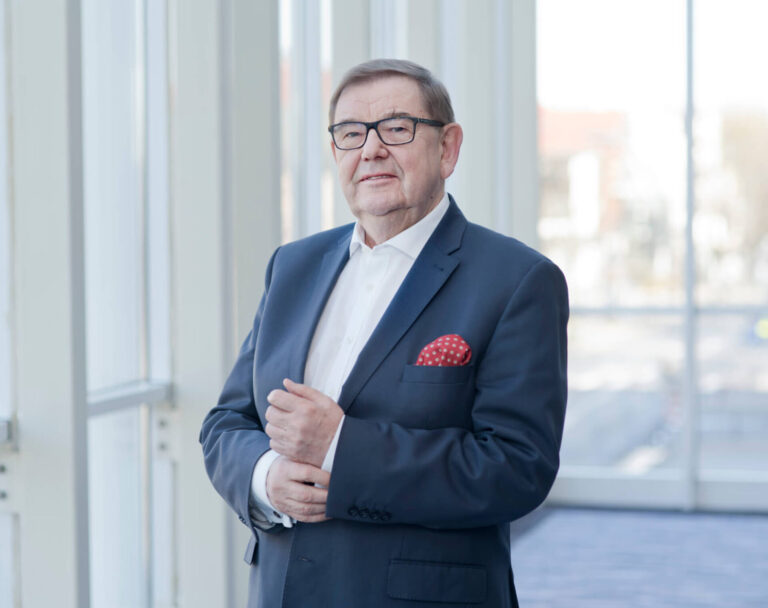 SZEREG REALNYCH IMPULSÓW