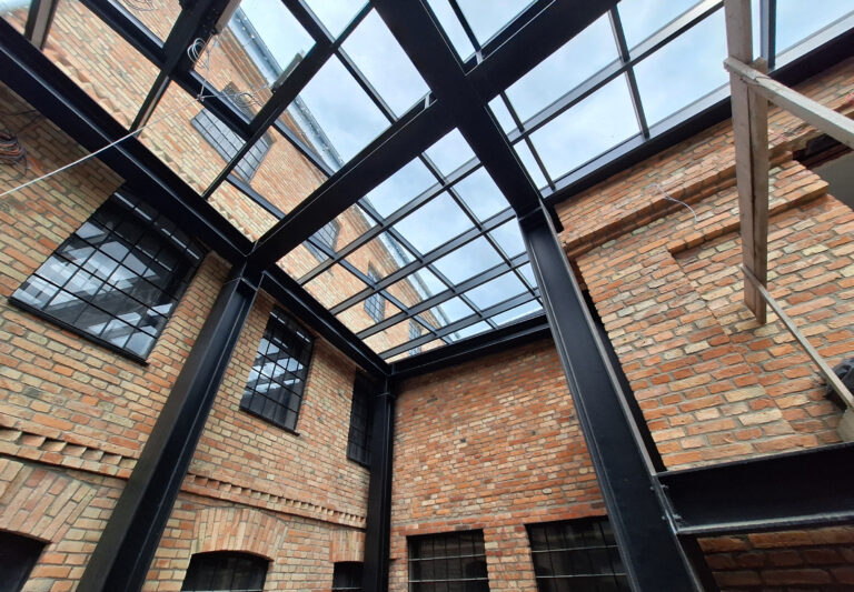 ODPOWIEDŹ BRZMI: ALUMINIUM